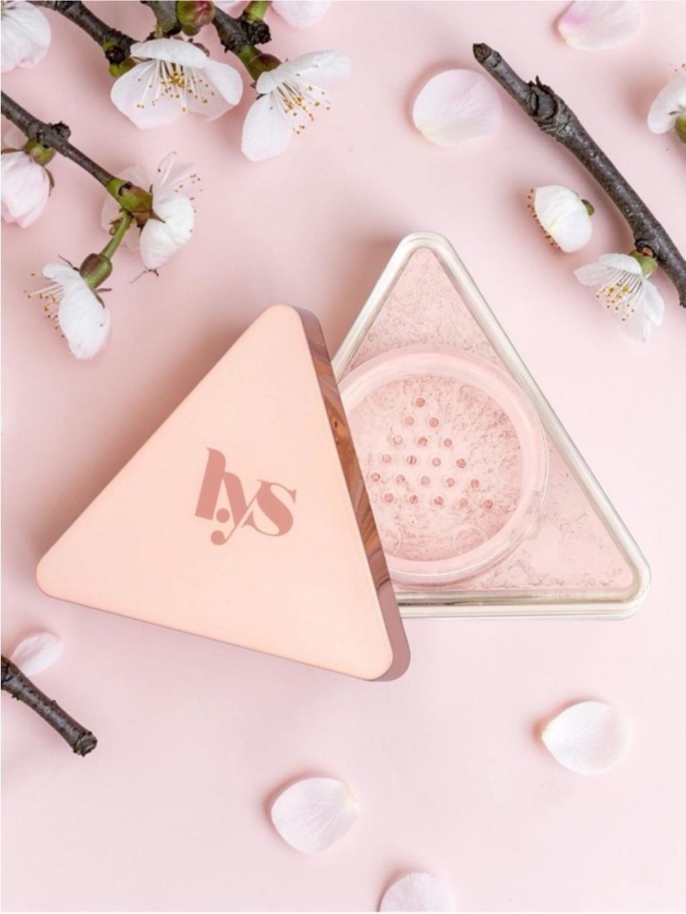 LYS Beauty Loose Setting Powder in Pink